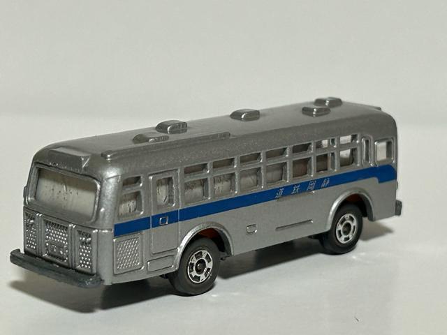 yWNiz{g~J ÉSoX  zr[ 