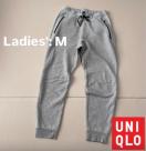 �����i�󂠂�yUNIQLO�z���f�B�[�X �X�E�F�b�g �W���K�[�p���c M