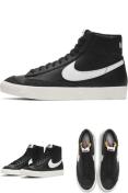 A Nike Blazer Mid '77 VNTG  28.5a