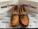 新品 MINNETONKA ミネトンカ 913 CLASSIC MOC DUSTY BROWN SUEDE モカシン 28.5cm