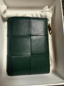 BOTTEGA VENETA �{�b�e�K�@��܂���z