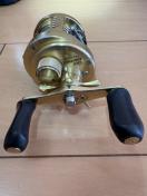 �V�}�m �J���J�b�^�R���N�G�X�g 100 �x�C�g���[�� SHIMANO CALCUTTA CONQUEST �ނ��