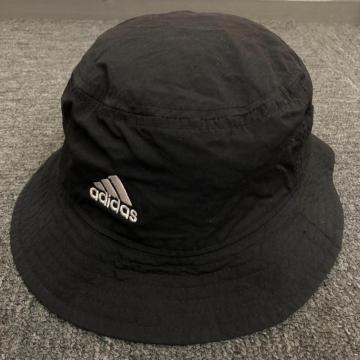 ���� adidas �A�f�B�_�X �W���j�A �L�b�Y �n�b�g �u���b�N 54cm