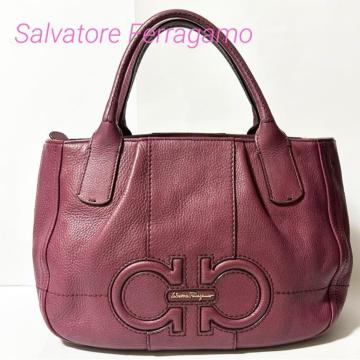 Salvatore Ferragamo �t�F���K�� �_�u���K���`�[�j ���U�[ �n���h�o�b�O �p�[�v��