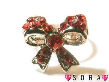 【小悪魔ageha掲載】調整可能♪エタニティリボンリング.箱付 レッド