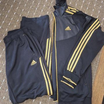 adidas�����Y�g���[�j���O�E�F�A�㉺(����)