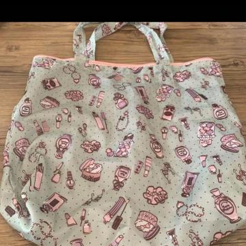 �R�X�������p�X�e���J���[�������f�U�C���B�G�R�o�b�O