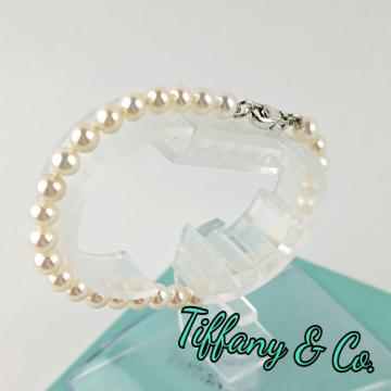 Tiffany eBt@j[ uXbg