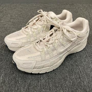 ���� �V�i NIKE �i�C�L P-6000 SE �X�j�[�J�[ 27.5cm