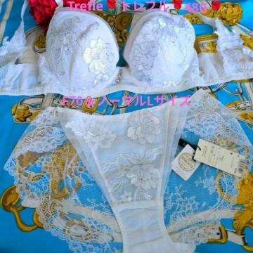 Wacoal�����R�[����Trefle���g���t����48G�E48�O���[�v��F70���\���OT�o�b�N�V���[�c���u���b�N���[�x��