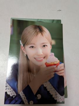 NiziU�|�X�g�J�[�h