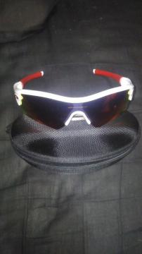 Kذ߰ ݸ׽ i  OAKLEY ܲā~گ