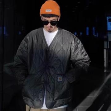 �V�i��������CarHartt �W�����o�[