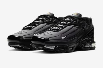 ��NIKE AIR MAX �v���X 3��
