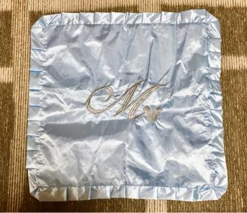 ディズニー・ミッキー刺繍素材切替フリルクッションカバー