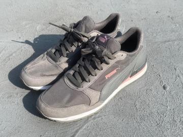 PUMAfB[XXj[J[
