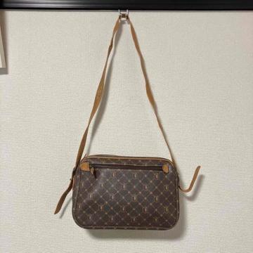 �yTRUSSARDI�z �I�[���h�g���T���f�B / �V�����_�[�o�b�O