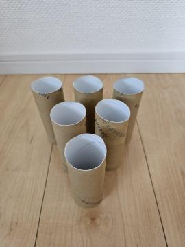 トイレットペーパーの芯(茶色×6本)