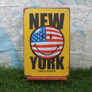 ViyuLŔzSmiley^X}C[@New York