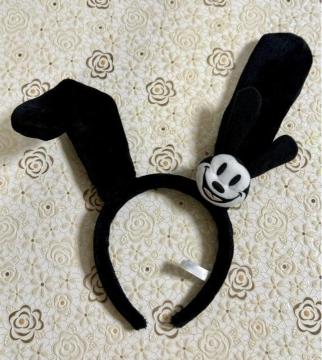 �����f�B�Y�j�[�V�[����̃I�Y�����h�E�U�E���b�L�[�E���r�b�g�̍����J�`���[�V��