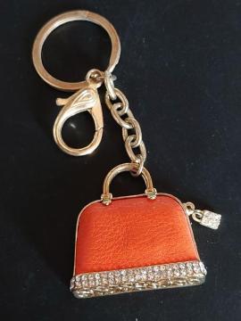 �L�[�z���_�[