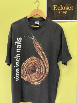  90s vintage NINE INCH NAILS further down the spiral XL