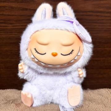 uu ZIZI Have a Seat WW nuAV[g p[v   Vi labubu