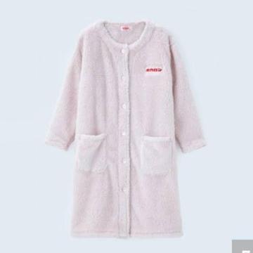 ��l�C�̃z�J�������[���E�G�A�A�����O�J�[�f�B�K��