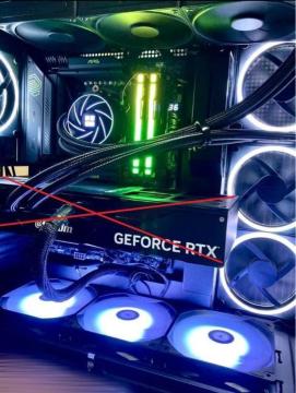 ynCGhE1zRyzen9 9950X3D RTX5070 Ti