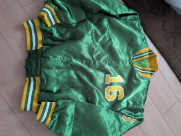 �O���[���T�e�� �X�^�W���� 16�� �A�����J�����B���e�[�W��