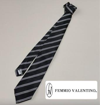 �����i�yFEMMIO VALENTINO�z�X�g���C�v�� �l�N�^�C