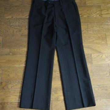 ウエスト82cm 股下80cm ビジネス 紺 美品