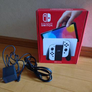 美品 Switch本体 有機ELモデル ホワイト 翌日発送 匿名配送 送料無料 スィッチ