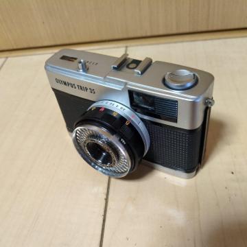 Olympus TRIP35 �t�B�����J����