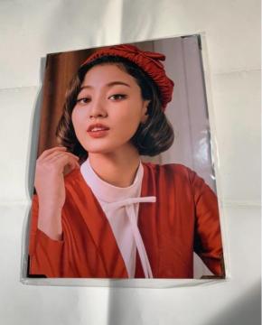 TWICE �W�q���@�����X�y�V�����t�H�g�@���J��