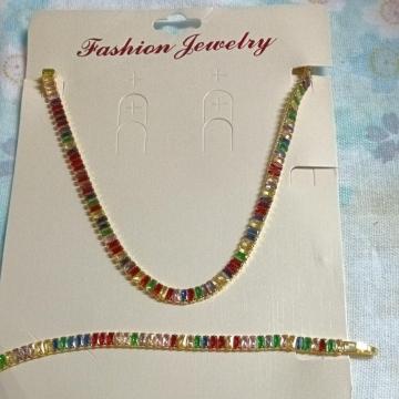 �l�b�N���X�A�u���X���b�g�Z�b�g