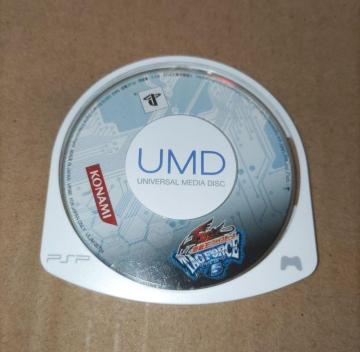 �V�Y���f���G�������X�^�[�YGX �^�b�O�t�H�[�X3 PSP UMD �\�t�g