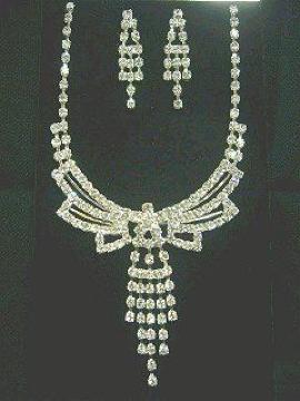 お水ageha♪ドレスに ゴージャスRich キラキラプリンセス ネックレス&ピアス 3点セット