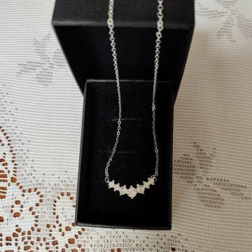 �V���o�[�A�l�b�N���X