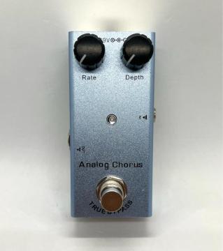 BOSS CE-2 �A�i���O�R�[���X �N���[�� �G�t�F�N�^�[ �y�_�� �{�X �M�^�[ ���g�p