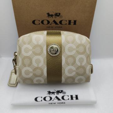 ���K�i�@COACH�@�R�X���|�[�`�@�I�v�E�A�[�g�@�x�[�W���^�S�[���h