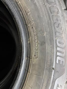 �u���a�X�g�� �u���U�b�N VRX3 185/70R14 88Q �X�^�b�h���X�^�C�� 2021�N���@�o���R