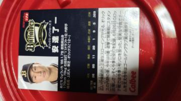 ���B����