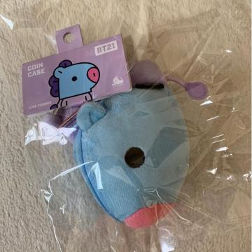 BT21