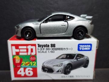 ��������ʃJ���[�Ԕ��g�~�J�S�U���g���^�W�U��