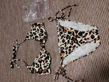 VICTORIA'S SECRET rLj  Vi BNgAV[Nbg