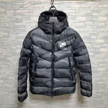 ��NIKE �i�C�L �v�����g ���S �J���t���[�W�� �_�E���W���P�b�g �_�E�� �t�[�h/�����Y/XL���V�i