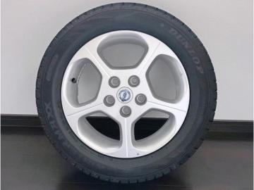 ���^�C���{�z�C�[�� WM02 205�^55R16�{���Y 3NA2A SP40 �@