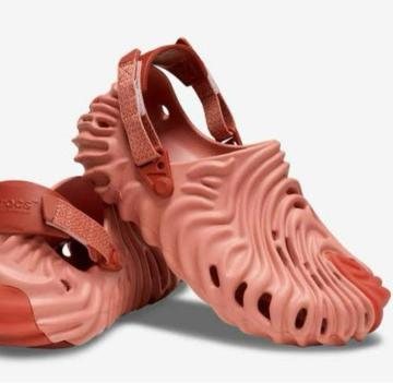 Salehe Bembury Crocs The Pollex Clog Pale Blush 27cm T_ NbNX