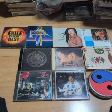 CD/DVD܂ƂߔPOZbg